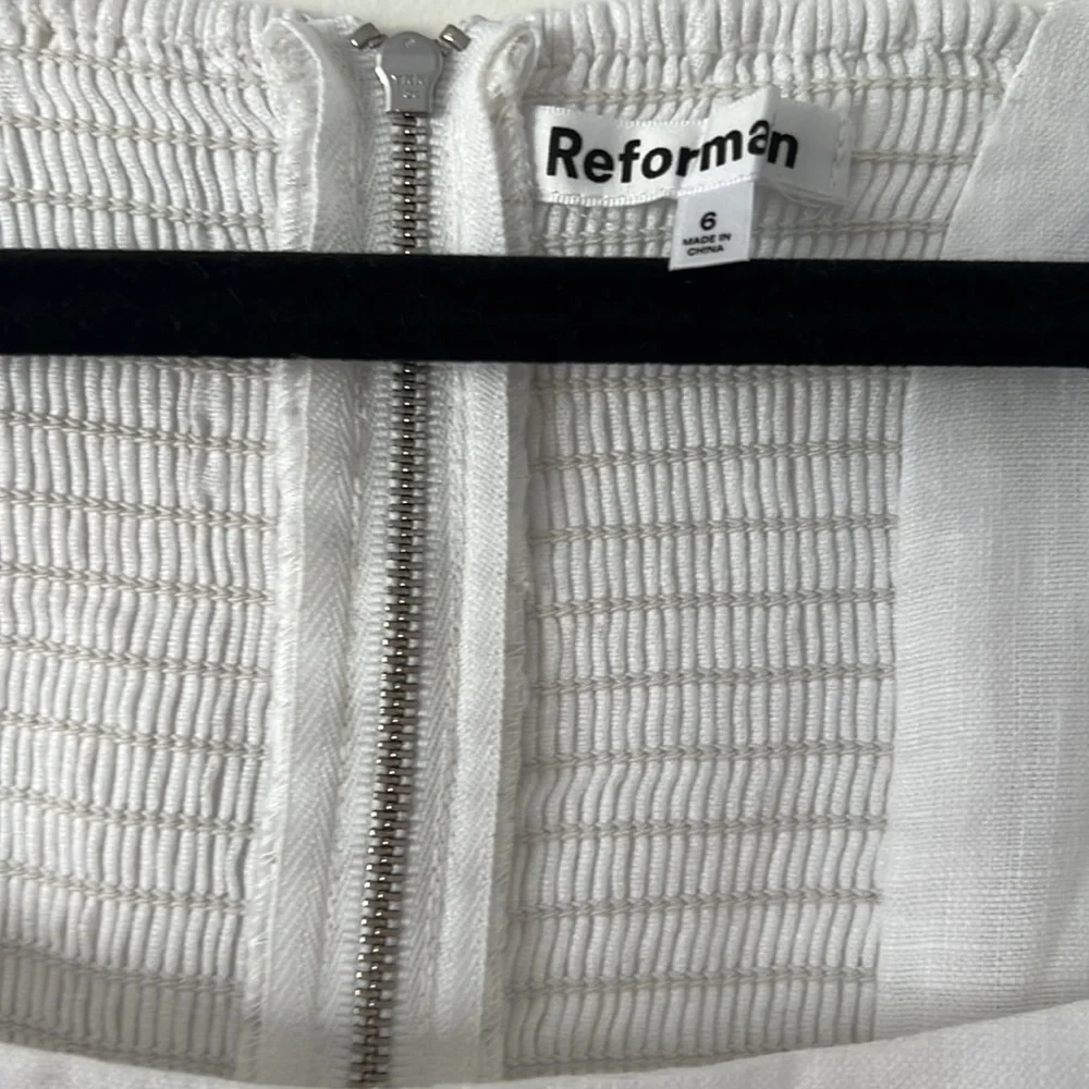 Reformation || Dionne White Linen Romper NWT - Picture 3 of 7